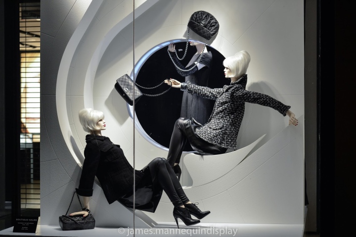 chanel-windows-toronto-01