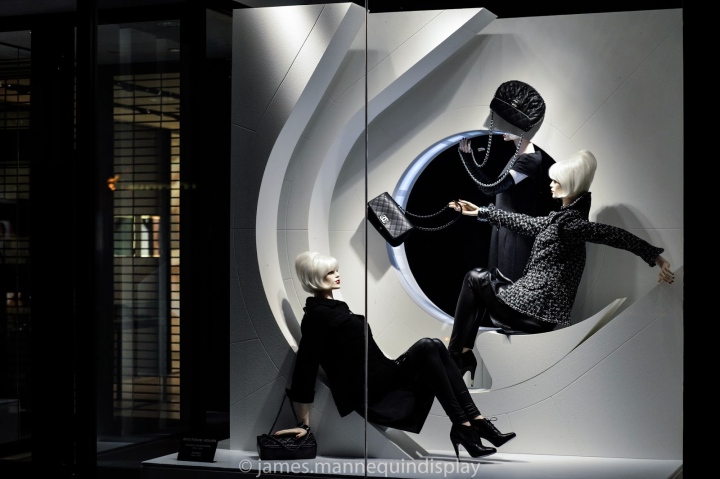 chanel-windows-toronto-04
