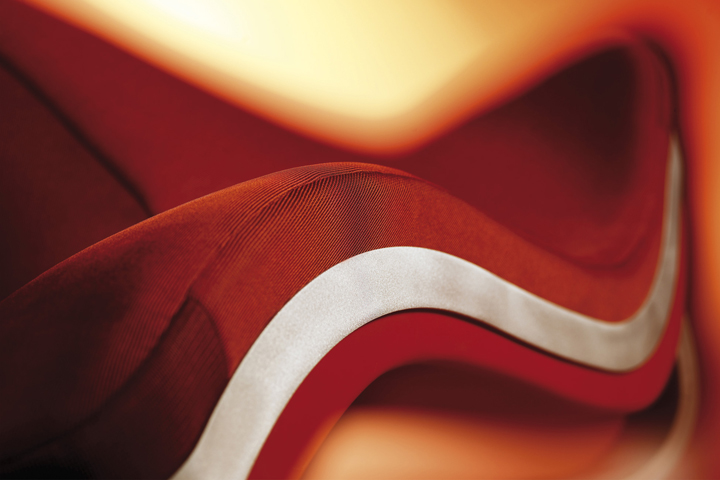 fying-wave-armchair-05