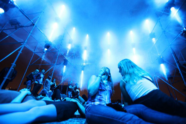 hyper-cube-installation-04