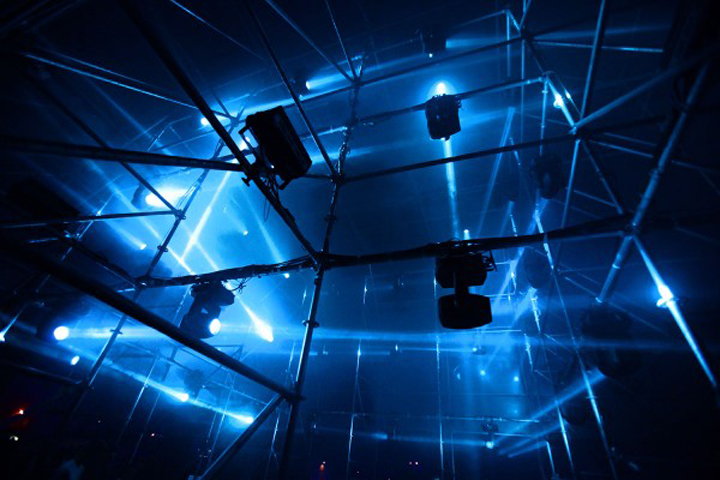 hyper-cube-installation-13
