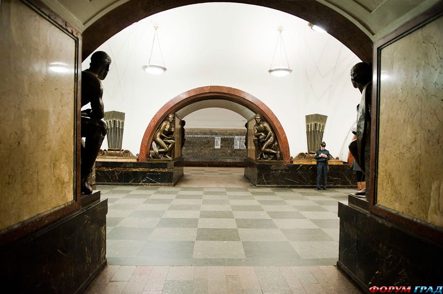 Площадь Революции