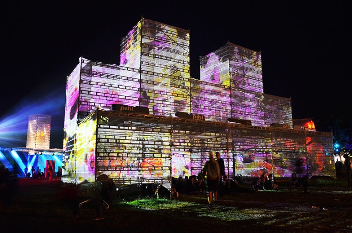 nebulae-installation-06