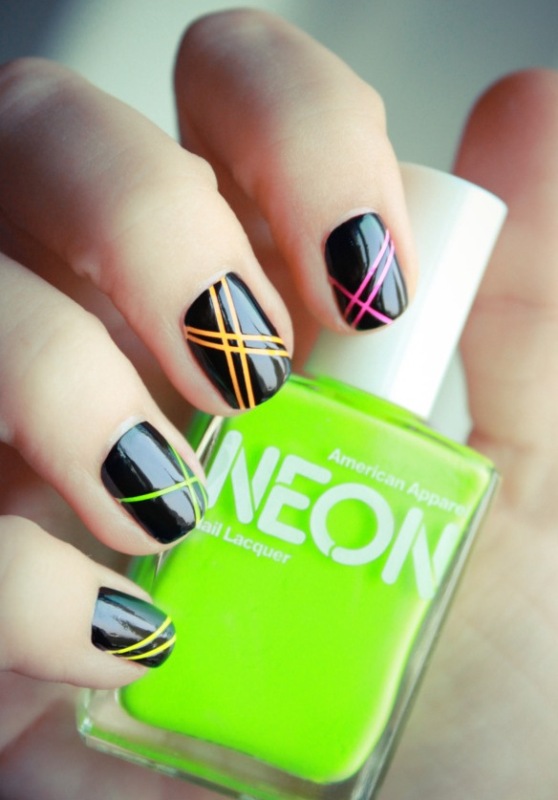 ways-to-rock-neon-nails-07