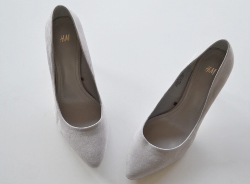 pretty-diy-ruffle-pumps-to-adorn-your-wedding-shoes-2