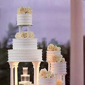 svadebnie torty s fontanami