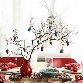 Novogodnie ukrasheniya iz vetok