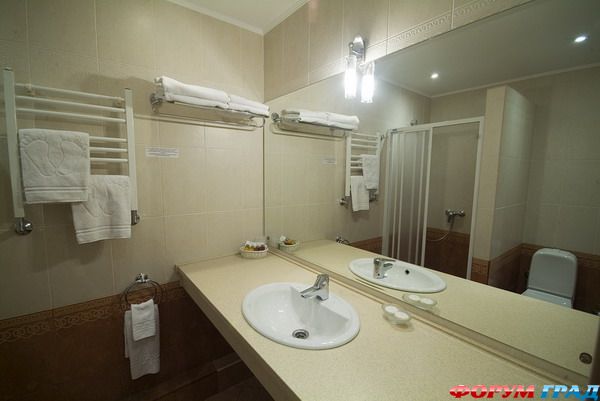 Отель Дафна