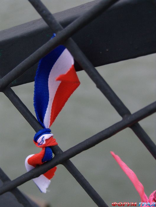 Замочки в Париже 12