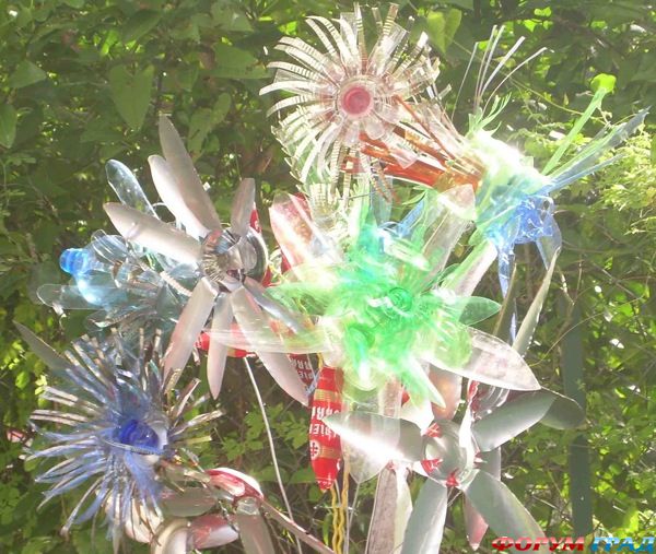 Скульптуры из пластиковых бутылок