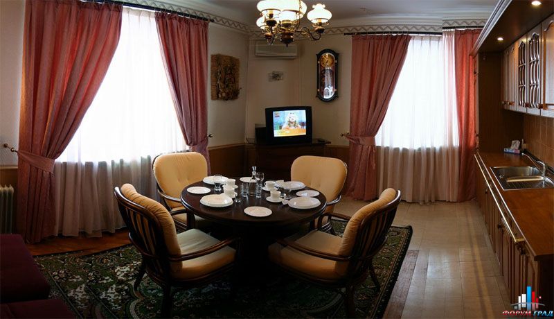 Загородная гостиница Астория -1