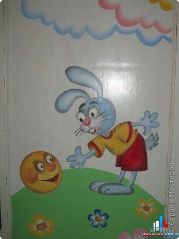 Дверь в детскую комнату