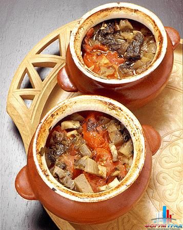 Мясо в горшочке