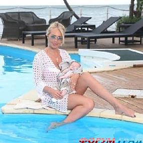 Zvezdnaya mama Masha Malinovskaya