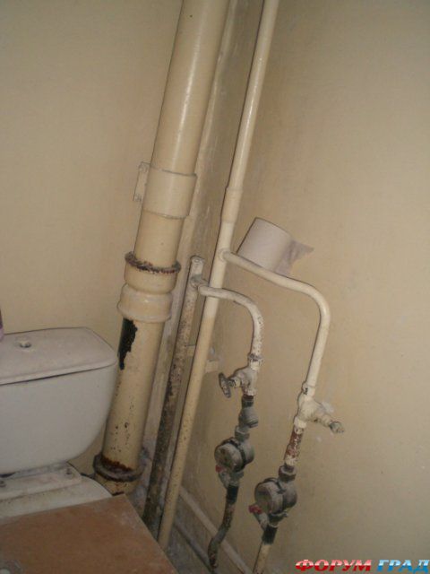 Трубы в ванной
