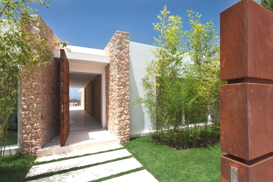 luxury-property-ibiza-01