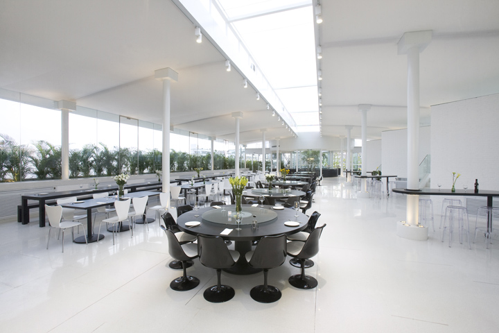 sky-on-the-5th-fine-dining-01