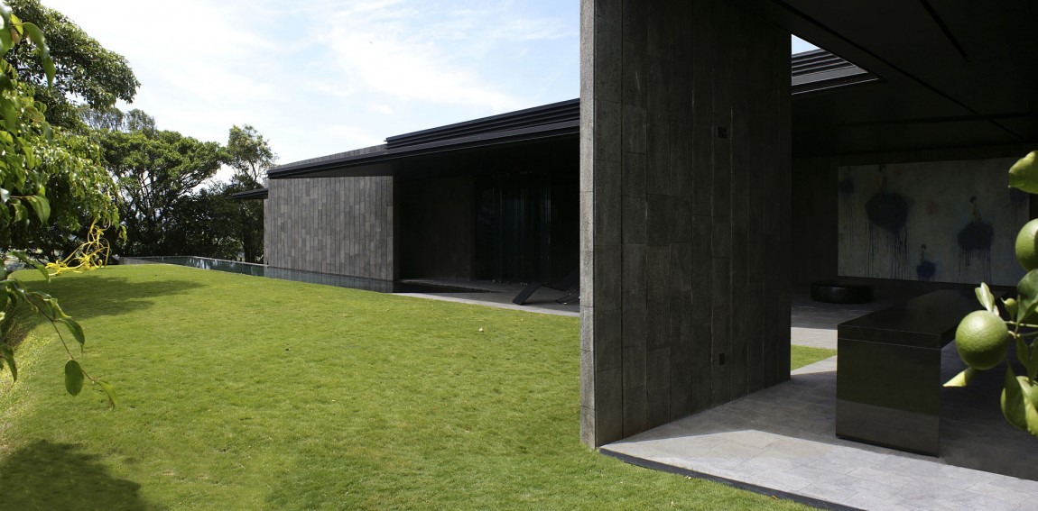Дом с уникальной планировкой - Casa Altamira от испанского архитектора Joan Puigcorbe, Ciudad Colon, Costa Rica