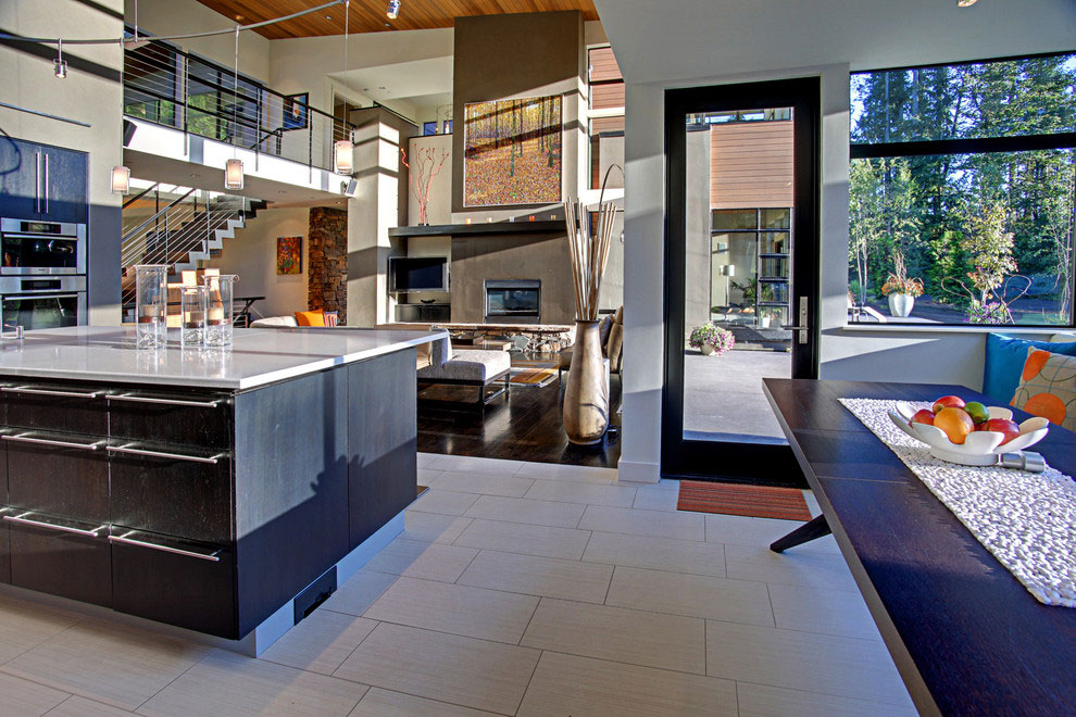Дом с большими окнами Forest House от McClellan architects, Сиэтл, Вашингтон, США