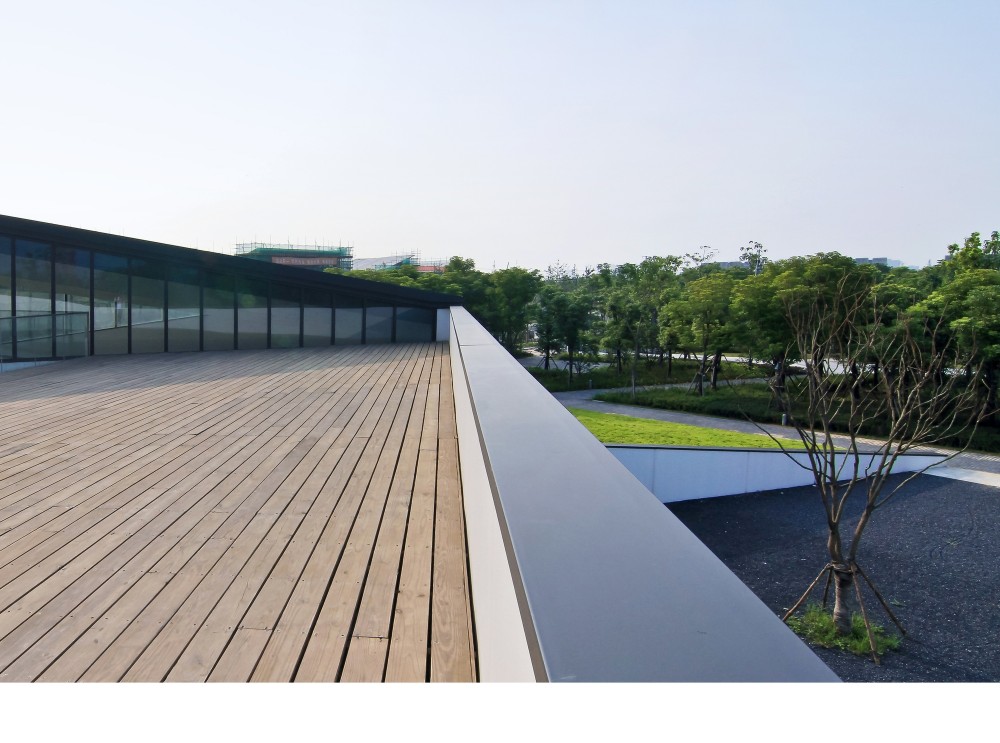 from-east-bookstore-scenic-architecture-04