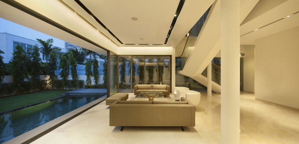 Дизайн интерьера современного дома Wind Vault House в Сингапуре