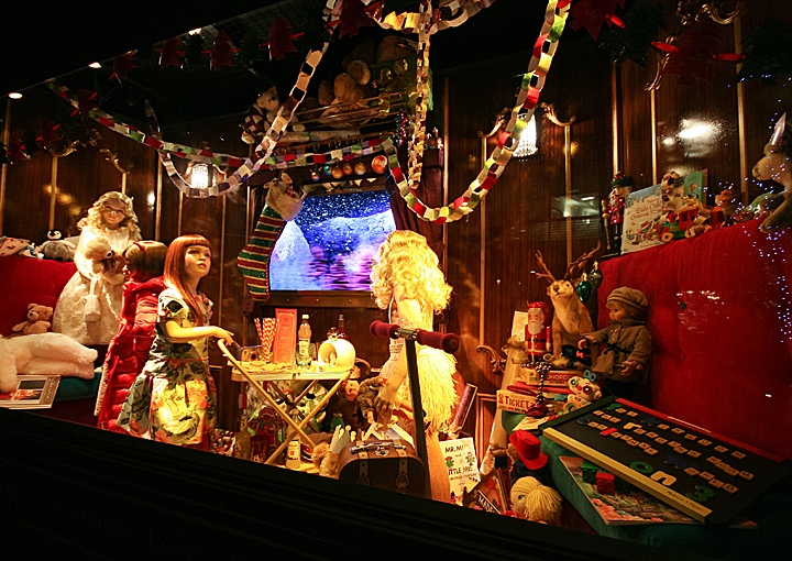 storefront-harrods-london-03