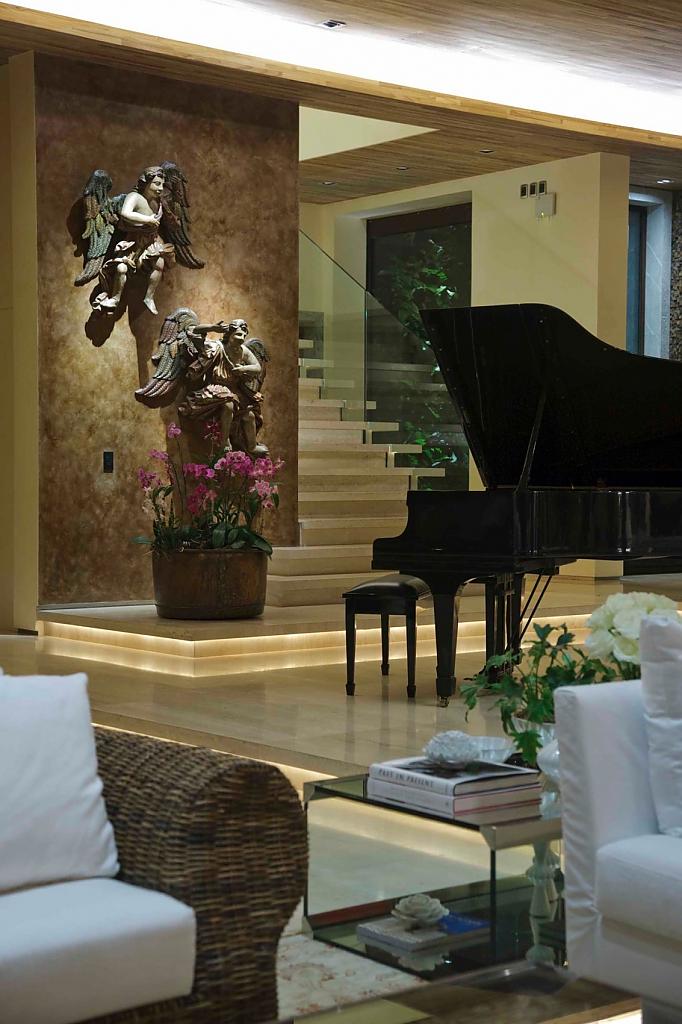 wood-and-stone-house-by-eduarda-correa-10