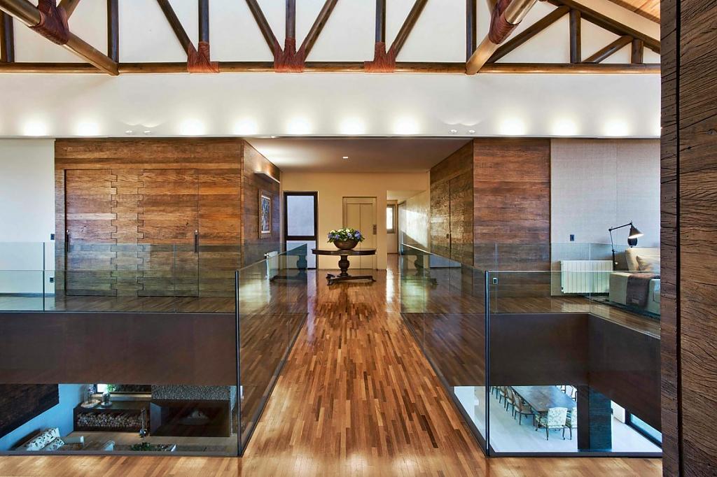 wood-and-stone-house-by-eduarda-correa-18