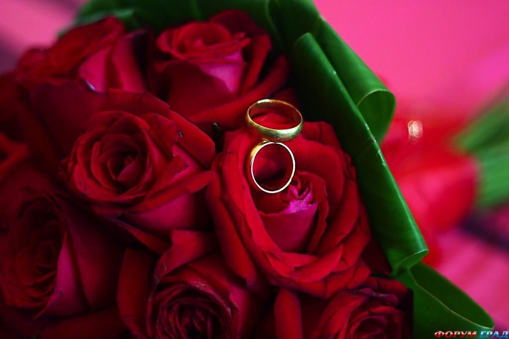 ring-and-flowers-107