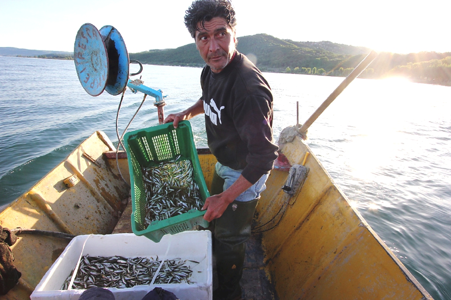 national-geographic-photo-journalist-catherine-karnrow-03
