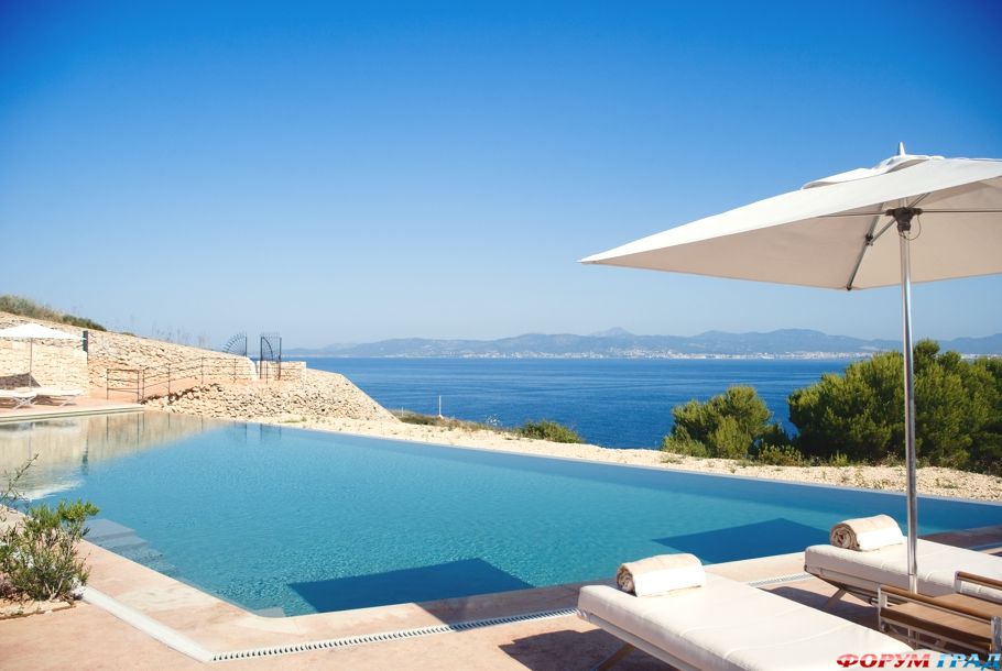 luxury-spanish-hotel-cap-rocat-04