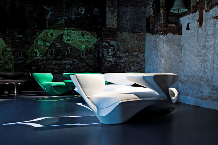 zephyr-sofa-by-zaha-hadid-03