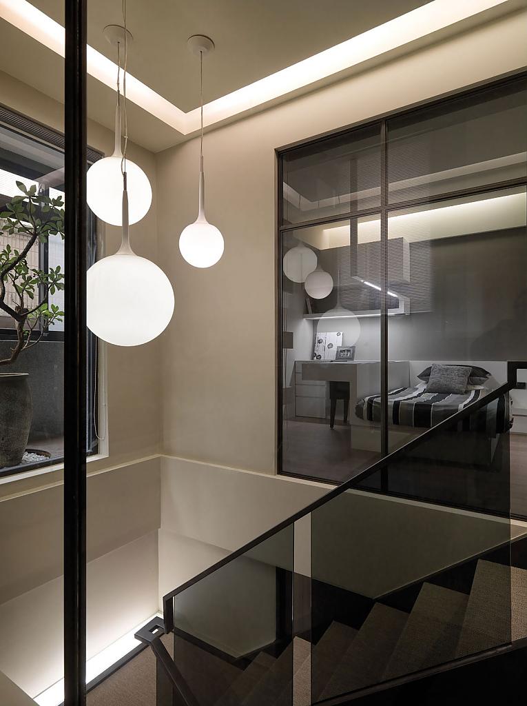 17a-multilevel-contemporary-apartment-