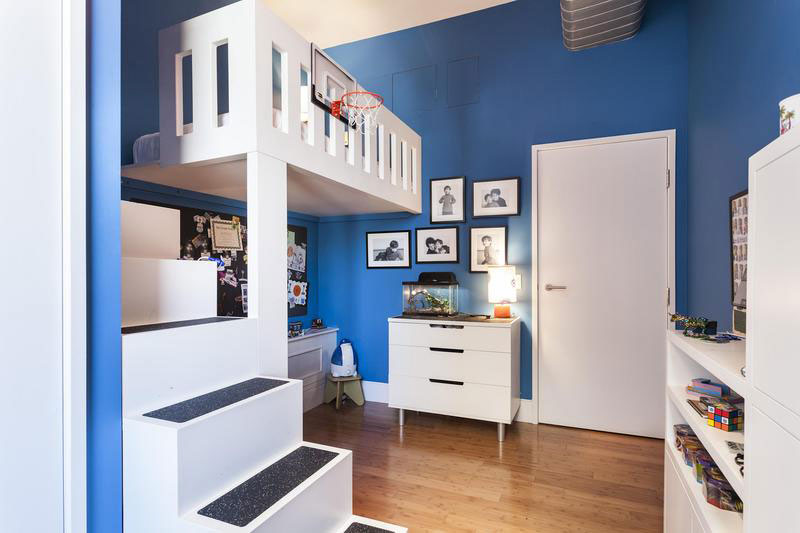 a-vibrant-apartment-24
