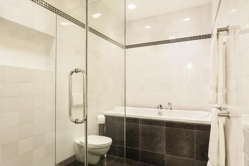 a-vibrant-apartment-32