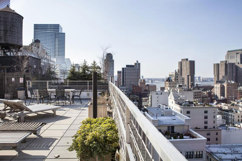 a-vibrant-apartment-4