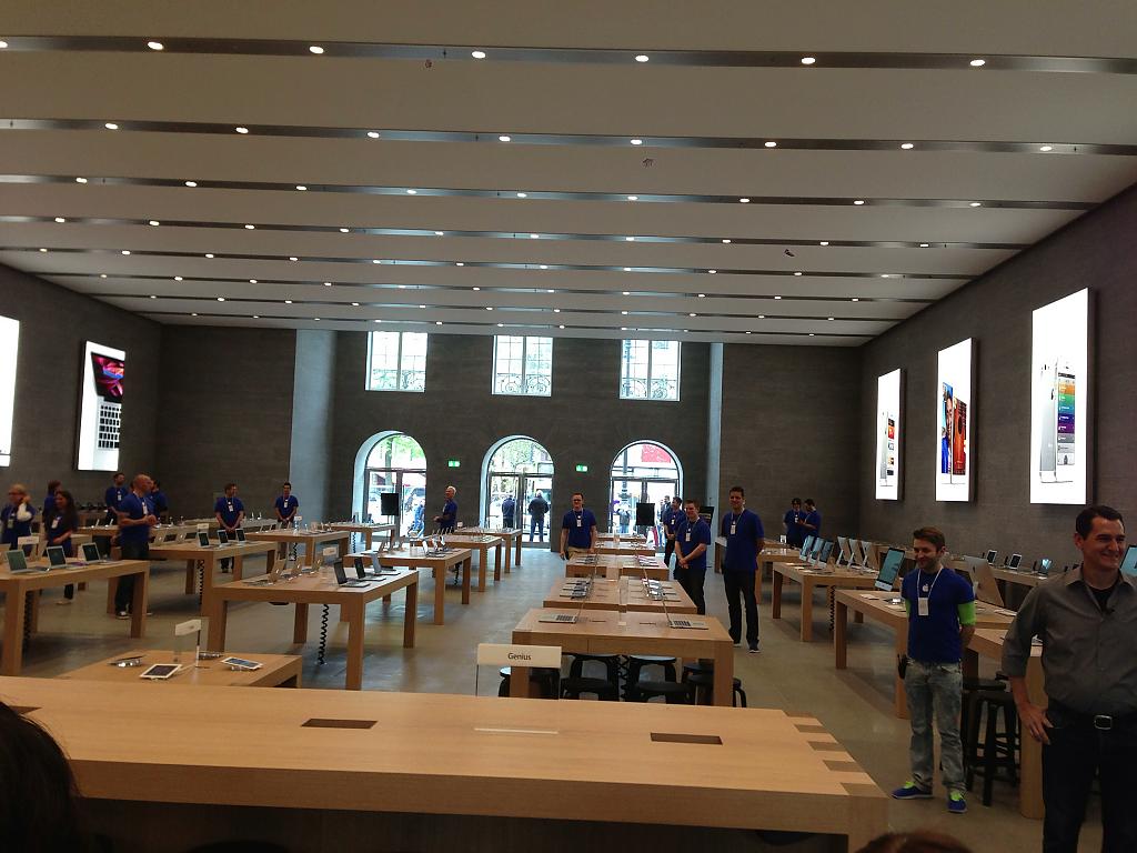 apple-flagship-store-2
