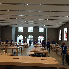 apple-flagship-store-2