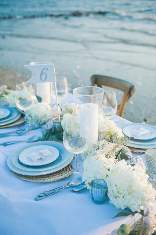 beach-wedding-table-settings-8