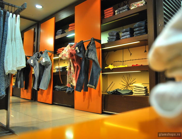 collective-multi-brand-store-14
