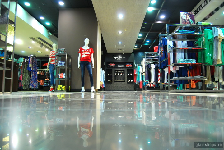 collective-multi-brand-store-20