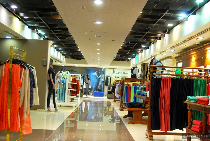collective-multi-brand-store-3