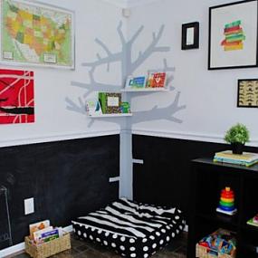 colorful-playroom-design-with-chalkboard-walls-4