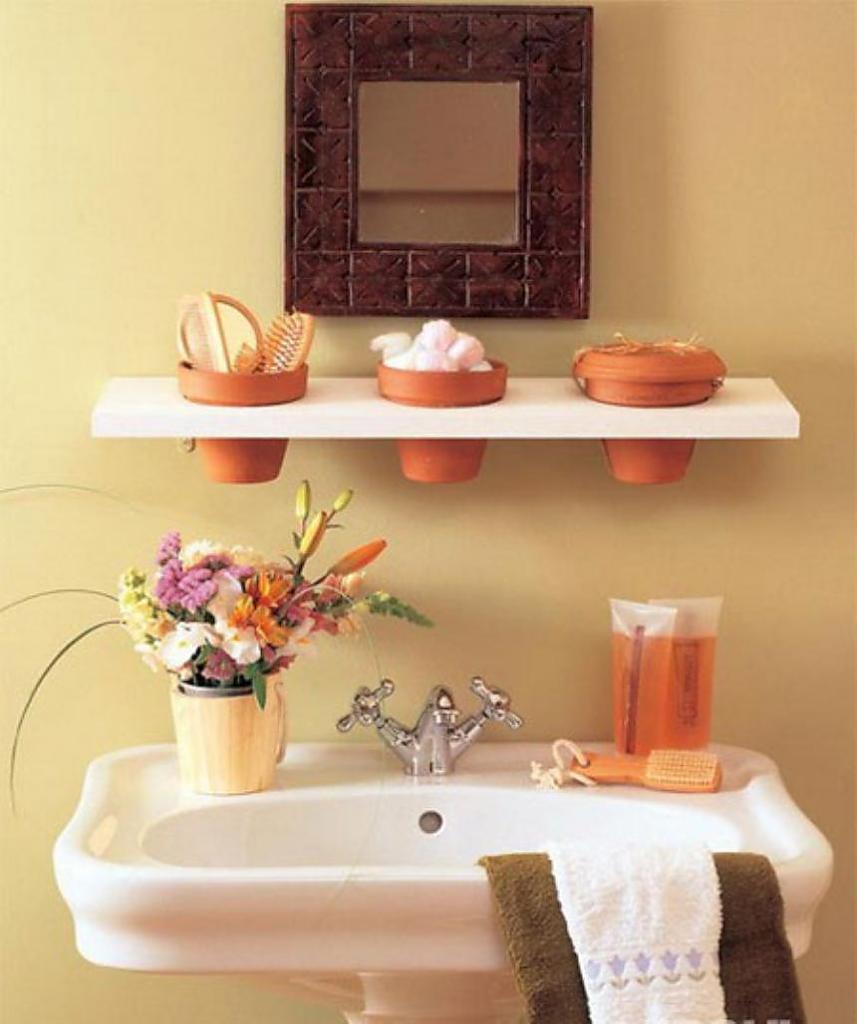 creative-storage-idea-for-a-small-bathroom-1