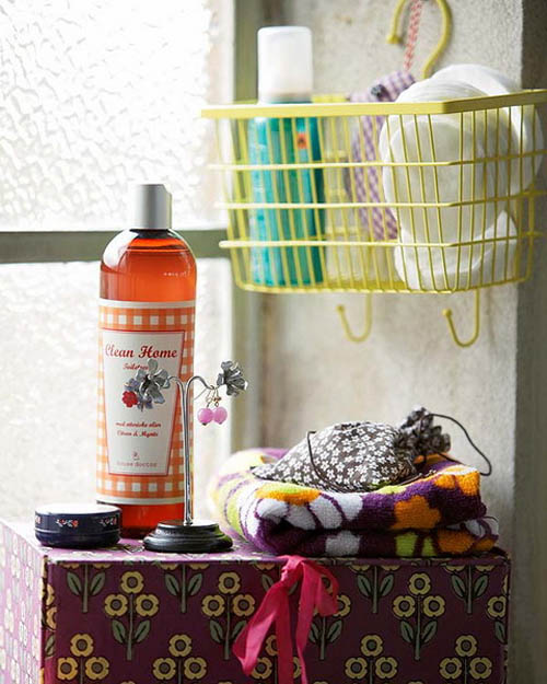 creative-storage-idea-for-a-small-bathroom-26