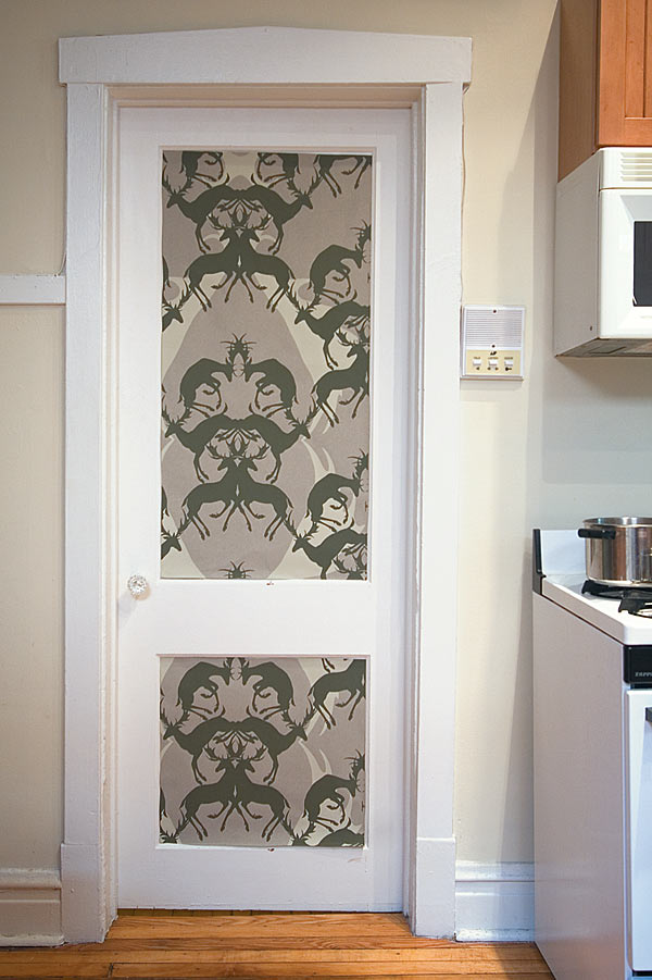 decorate-doors-with-wallpapers-6