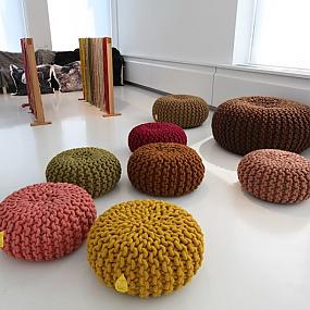decorate-place-with-floor-pillows-36