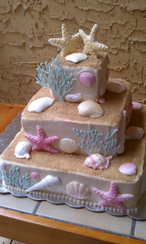 dreamy-beach-wedding-cakes-idea-38