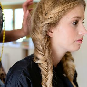 easy-and-romantic-wedding-hairstyle-9