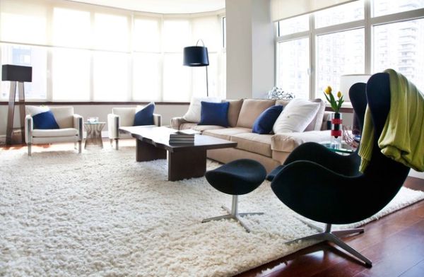 egg-chair-in-interiors-22